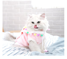 Load image into Gallery viewer, Fluffy Tassel Pullover for Cats
