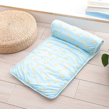 Load image into Gallery viewer, Cooling Summer Blanket Mat for Pets
